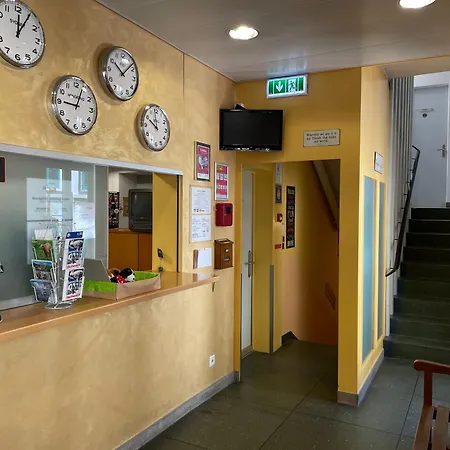 Backpackers Glocke Berno