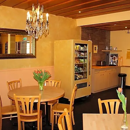Backpackers Glocke Hostel