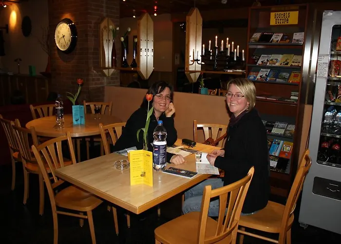 Backpackers Glocke Хостел *